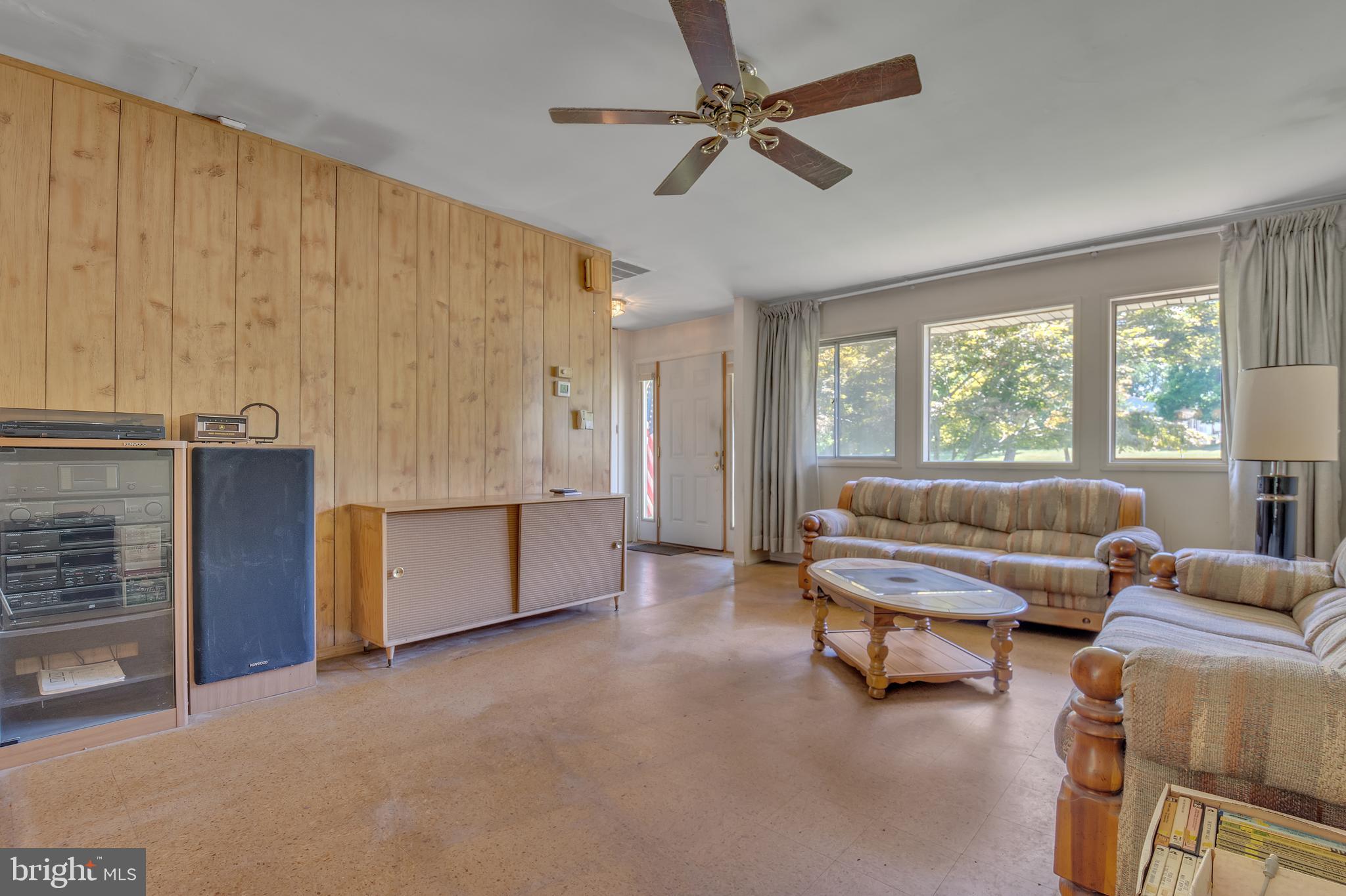 3 Berwick Road Kendall Park, NJ 08824 - Photo 6 of 28 Gallery Image 6
