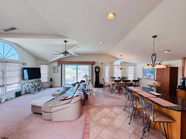 $4,500 | 404 50th Street, Unit 2, Ocean City, NJ 08226