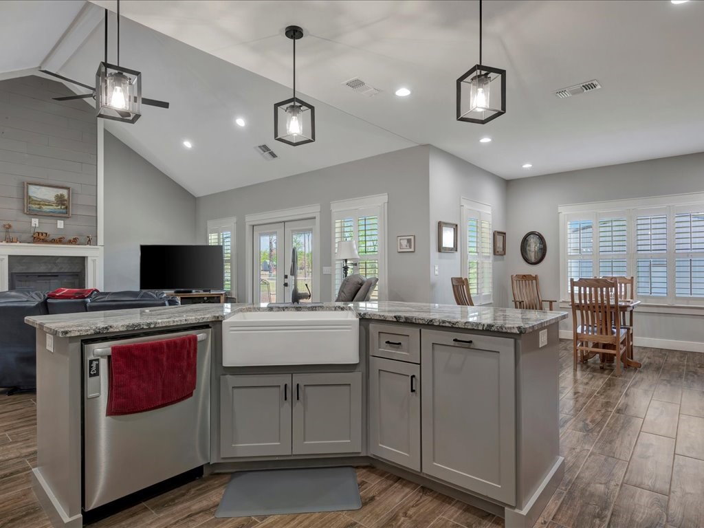 1105 C C Road Diboll, TX 75941 - Photo 16 of 34