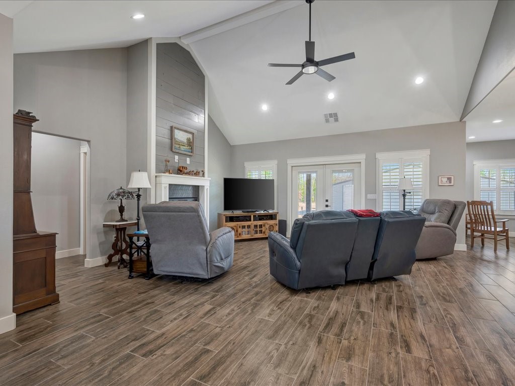 1105 C C Road Diboll, TX 75941 - Photo 8 of 34