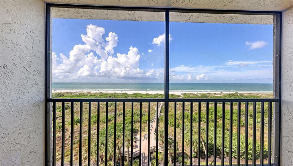 420 Beach Road, Unit 706 Sarasota, FL 34242 - Photo 10 of 33 Gallery Image 10
