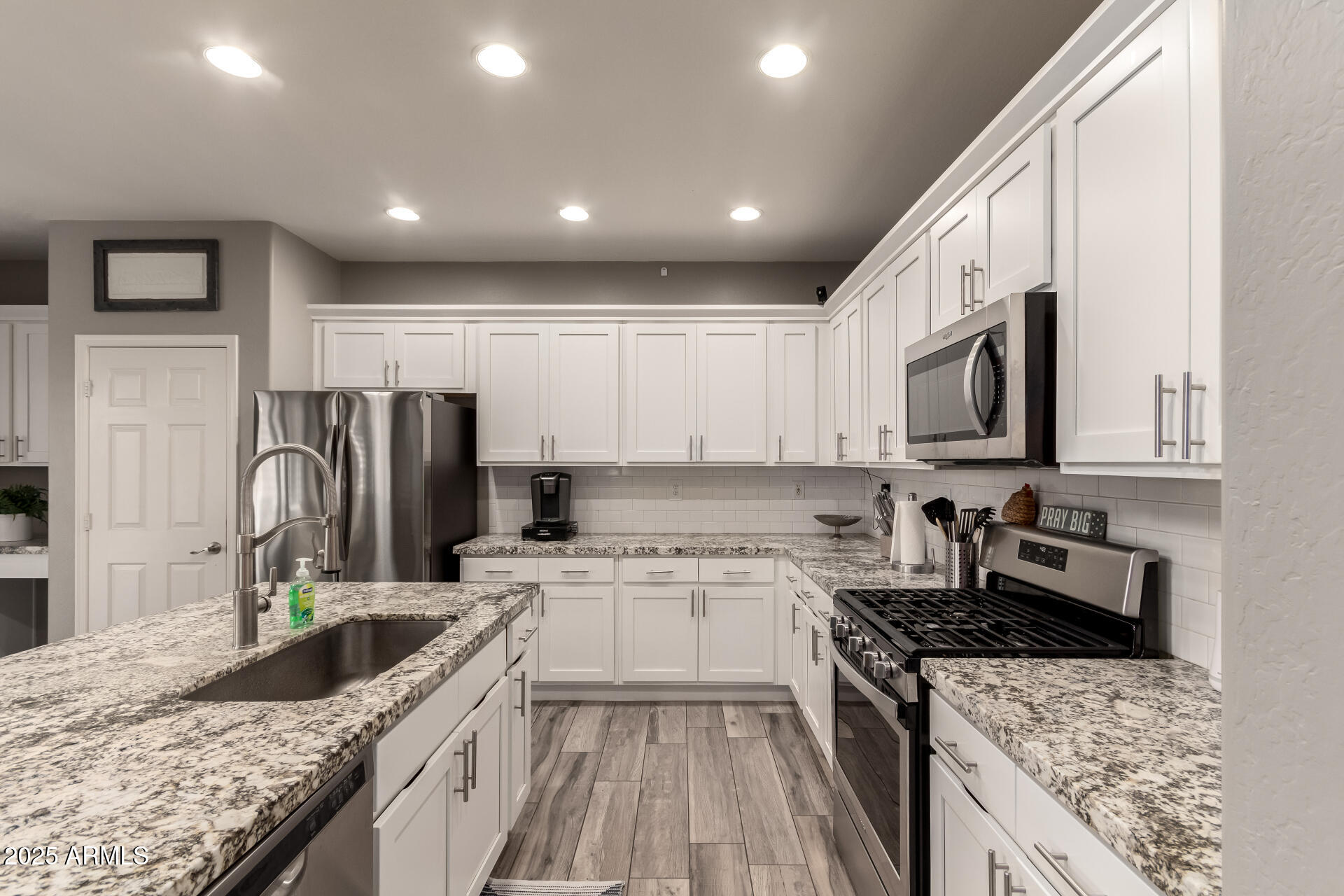 2527 West Kit Carson Trail Anthem, AZ 85086 - Photo 16 of 49 Stainless Steel Appliances