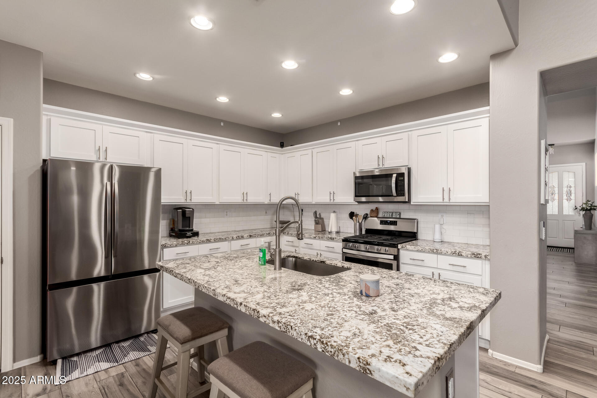 2527 West Kit Carson Trail Anthem, AZ 85086 - Photo 17 of 49 Breakfast Island