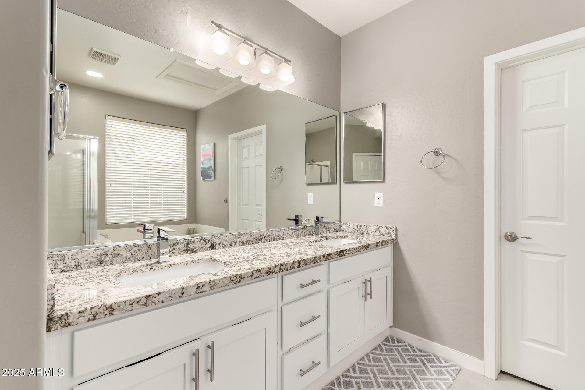 2527 West Kit Carson Trail Anthem, AZ 85086 - Photo 22 of 49 Owner Bath Suite