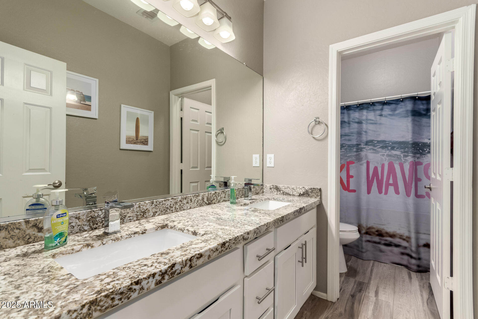 2527 West Kit Carson Trail Anthem, AZ 85086 - Photo 27 of 49 Upstairs Hall Bath