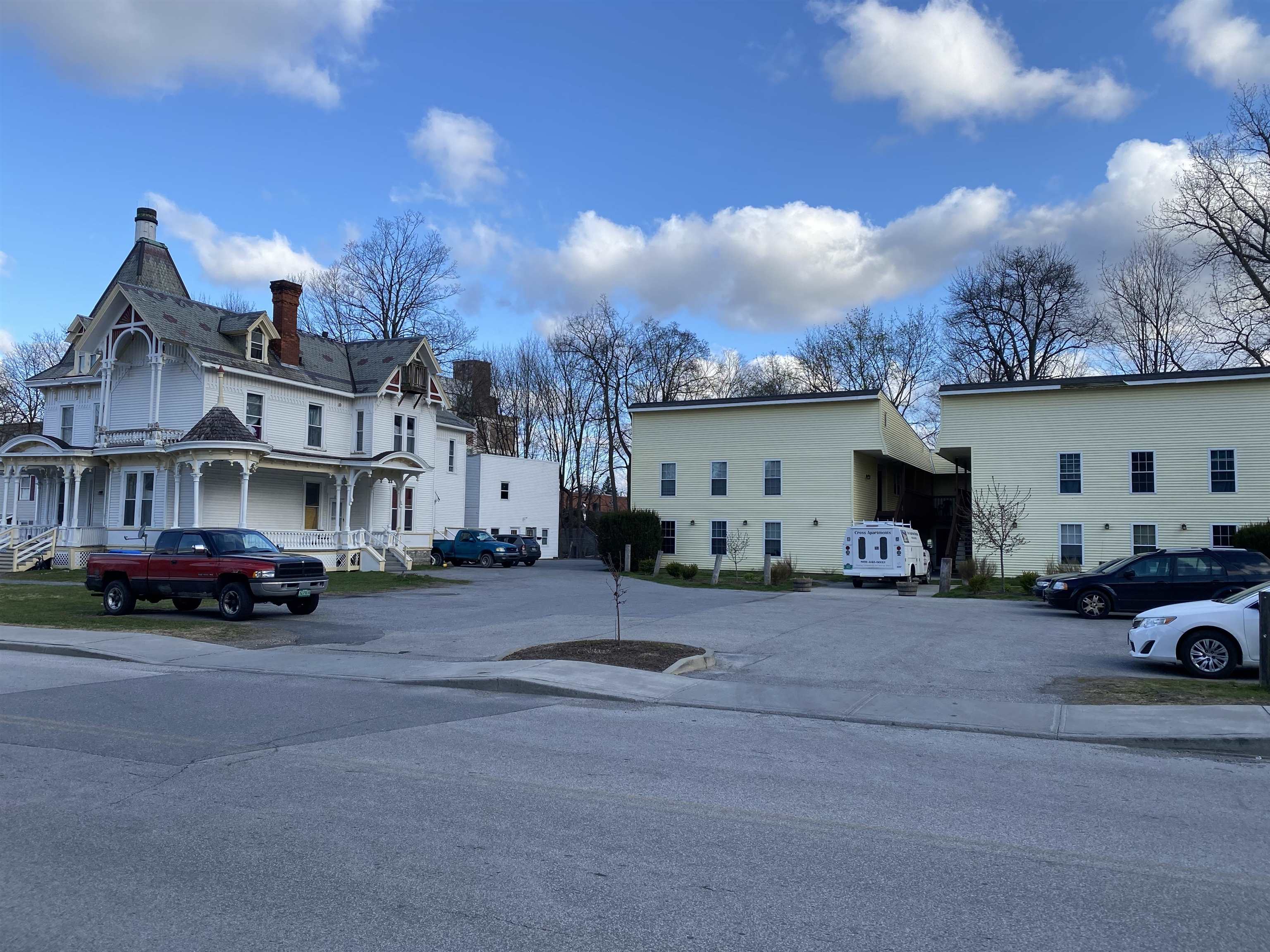 324-326 Pleasant Street Bennington, VT 05201 - Photo 4 of 4