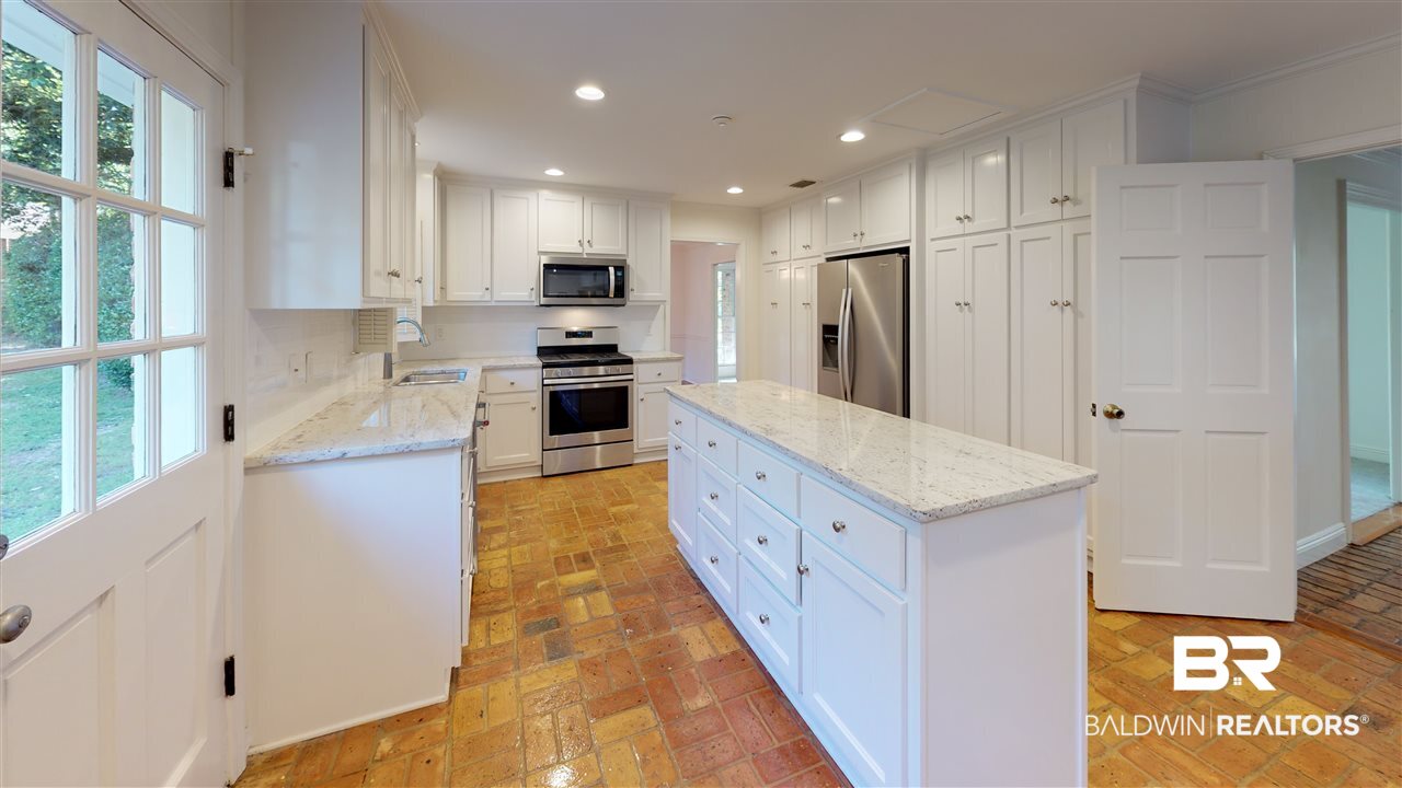 4209 Wilkinson Way Mobile, AL 36608 - Photo 7 of 41