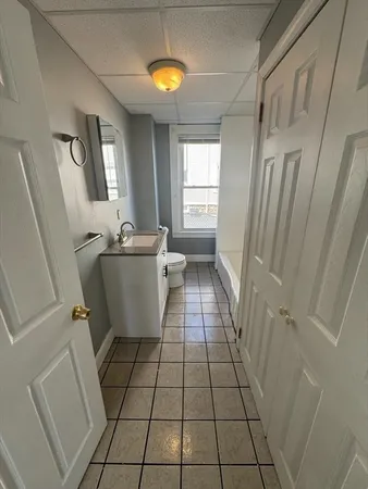 $2,500 | 20 Beulah Street, Unit 1, Whitman, MA 02382