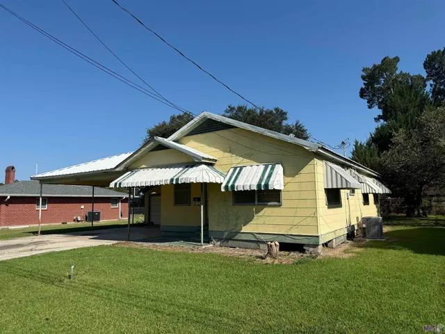 $89,000 | 58425 Canal Street, Plaquemine, LA 70764