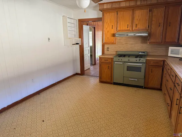 $89,000 | 58425 Canal Street, Plaquemine, LA 70764