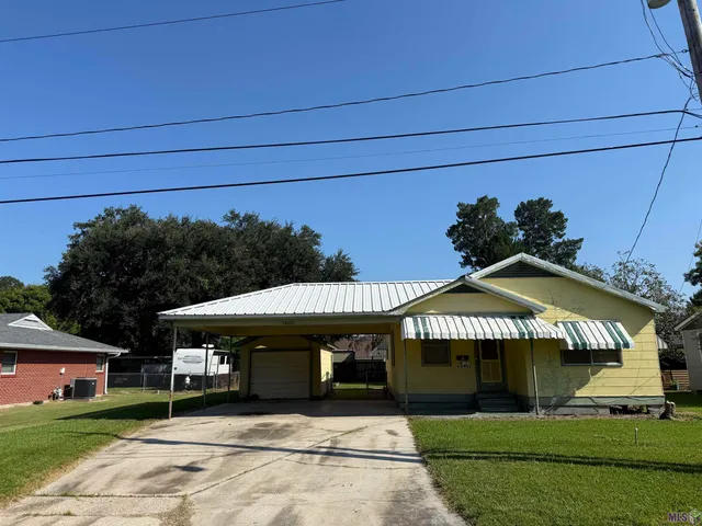 $89,000 | 58425 Canal Street, Plaquemine, LA 70764