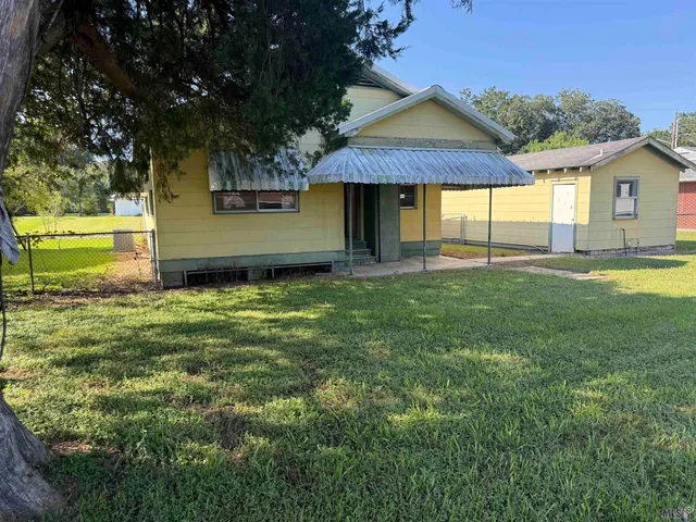 $89,000 | 58425 Canal Street, Plaquemine, LA 70764