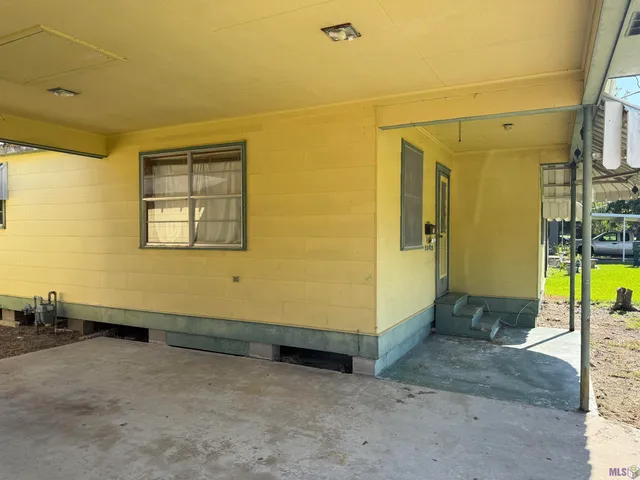 $89,000 | 58425 Canal Street, Plaquemine, LA 70764