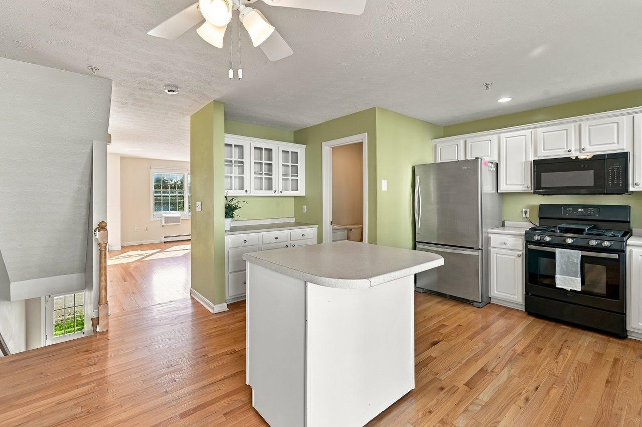 204 Washington Street, Unit 3 Dover, NH 03820 - Photo 4 of 44 Gallery Image 4