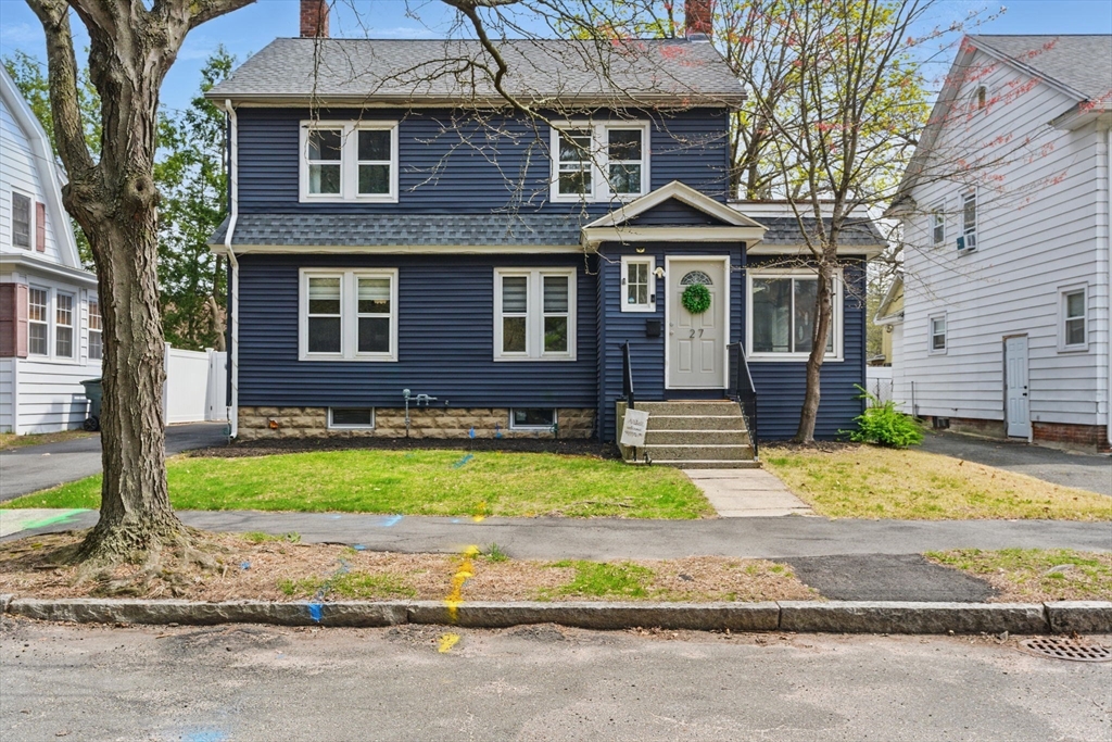 27 Newhall Street Springfield, MA 01109 - Photo 3 of 27 Gallery Image 3
