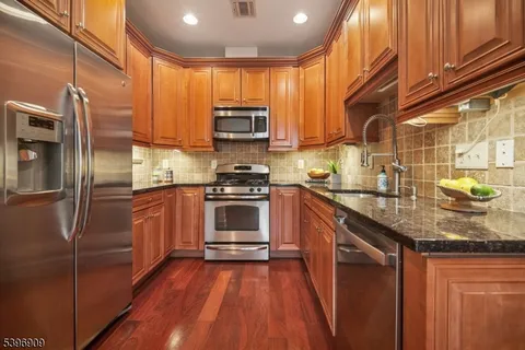 $575,000 | 31 Church Street, Unit 306, South Orange, NJ 07079