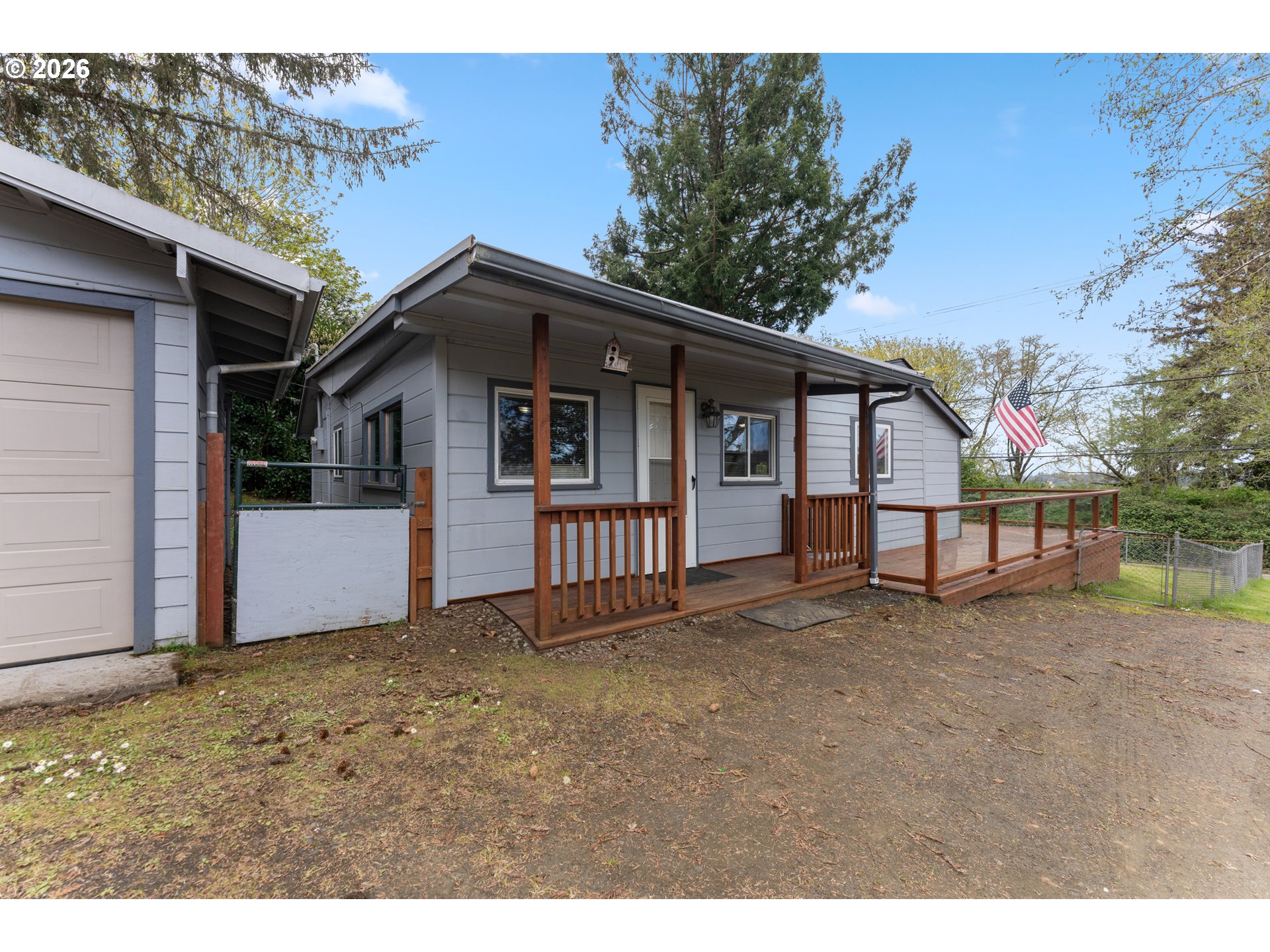 65851 North Bay Road North Bend, OR 97459 - Photo 12 of 26 Garage