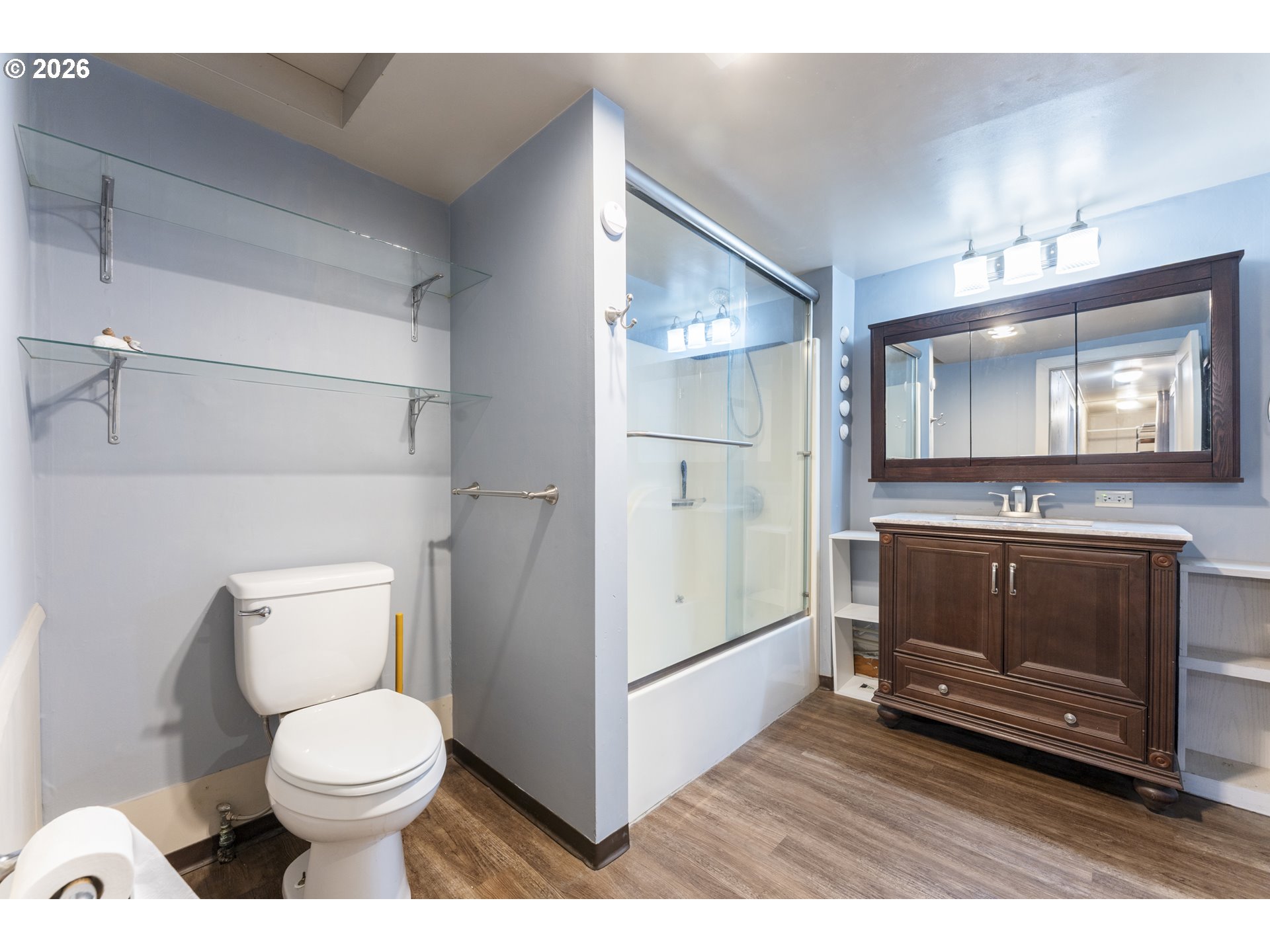 65851 North Bay Road North Bend, OR 97459 - Photo 19 of 26 Bathroom