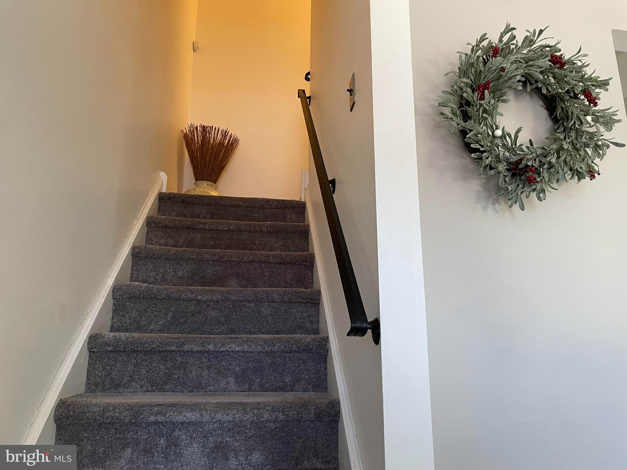 1964 East Oak Road, Unit L4 Vineland, NJ 08361 - Photo 14 of 38 Leading Upstairs