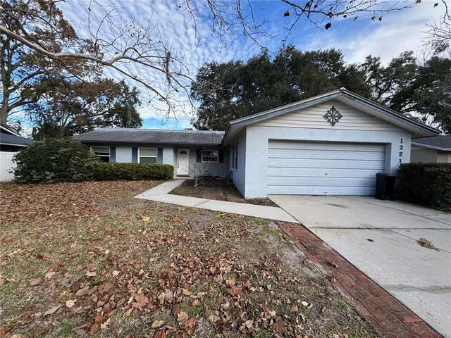 $285,000 | 1221 Southwest 75th Drive, Gainesville, FL 32607