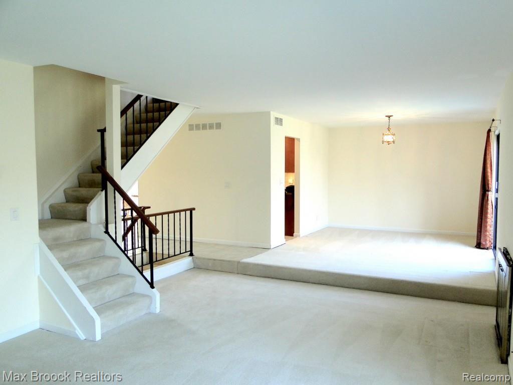177 East Long Lake Road Bloomfield Hills, MI 48304 - Photo 18 of 30
