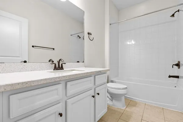 $2,600 | 10733 Planer Picket Drive, Riverview, FL 33569