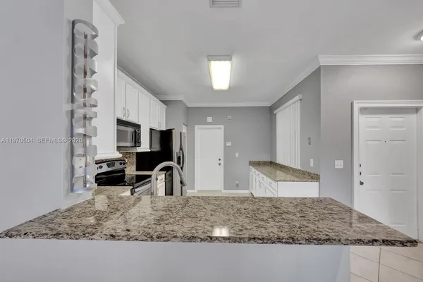 $2,850 | 2590 Cordoba Bend, Unit 2590, Weston, FL 33327