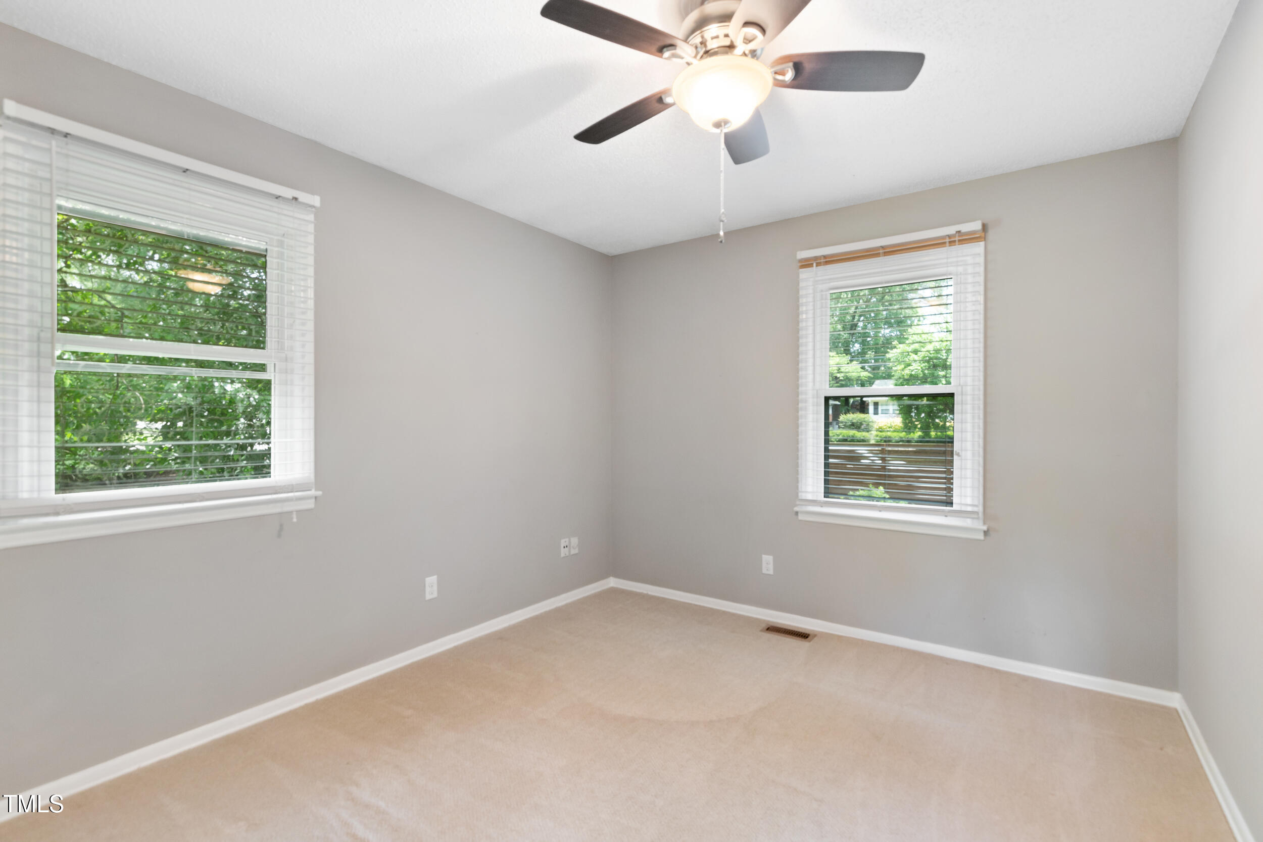 509 East Millbrook Road Raleigh, NC 27609 - Photo 33 of 51 36_img_7247