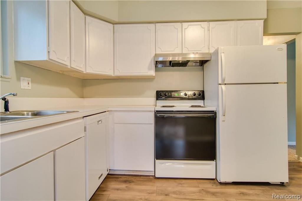 4113 Telegraph Road Bloomfield Hills, MI 48302 - Photo 9 of 25
