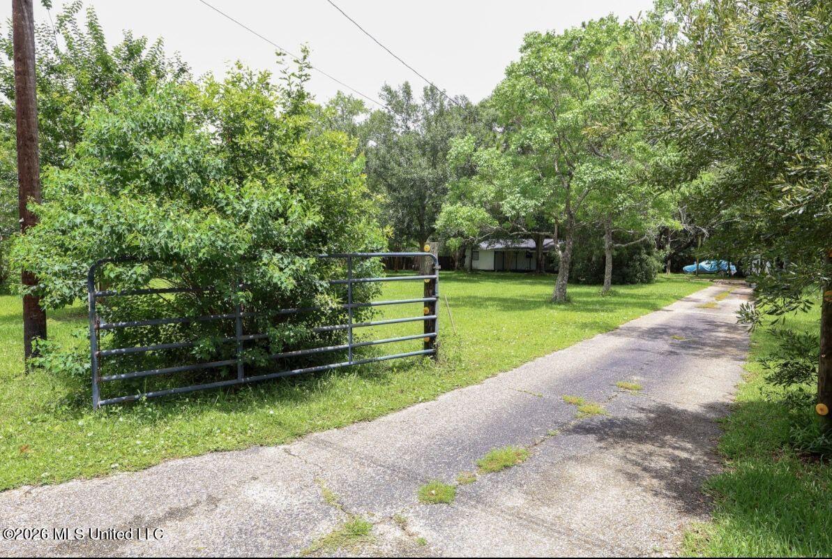 3012 Ridgedale Road Gautier, MS 39553 - Photo 2 of 30 1-web-or-mls-IMG_1652