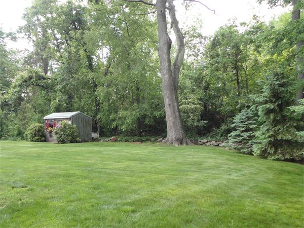 2 Sherwood Road Auburn, MA 01501 - Photo 26 of 30 Gallery Image 26