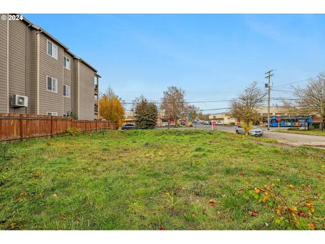 a view of an outdoor space