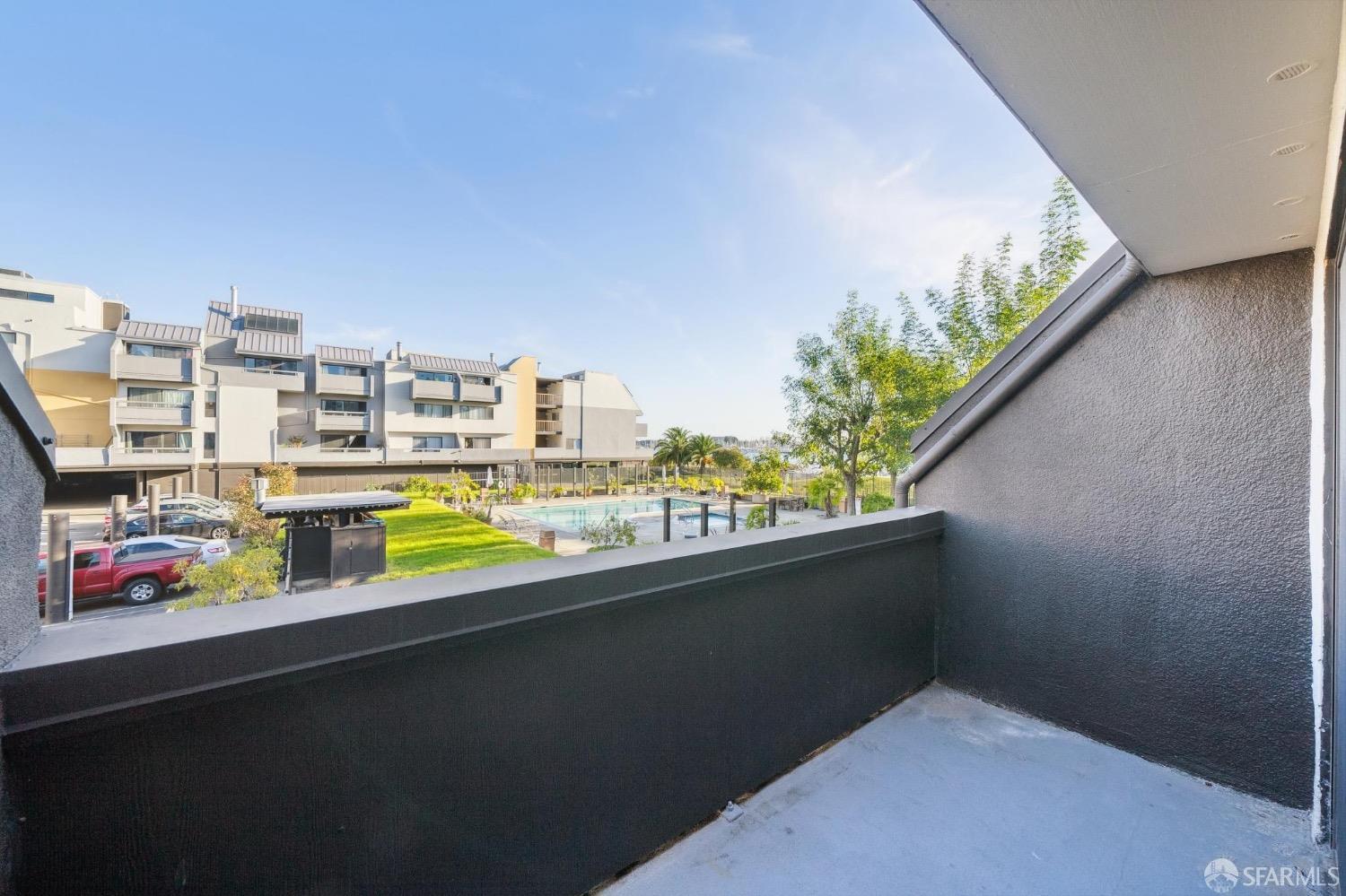 7 Embarcadero West, Unit 111 Oakland, CA 94607 - Photo 47 of 49