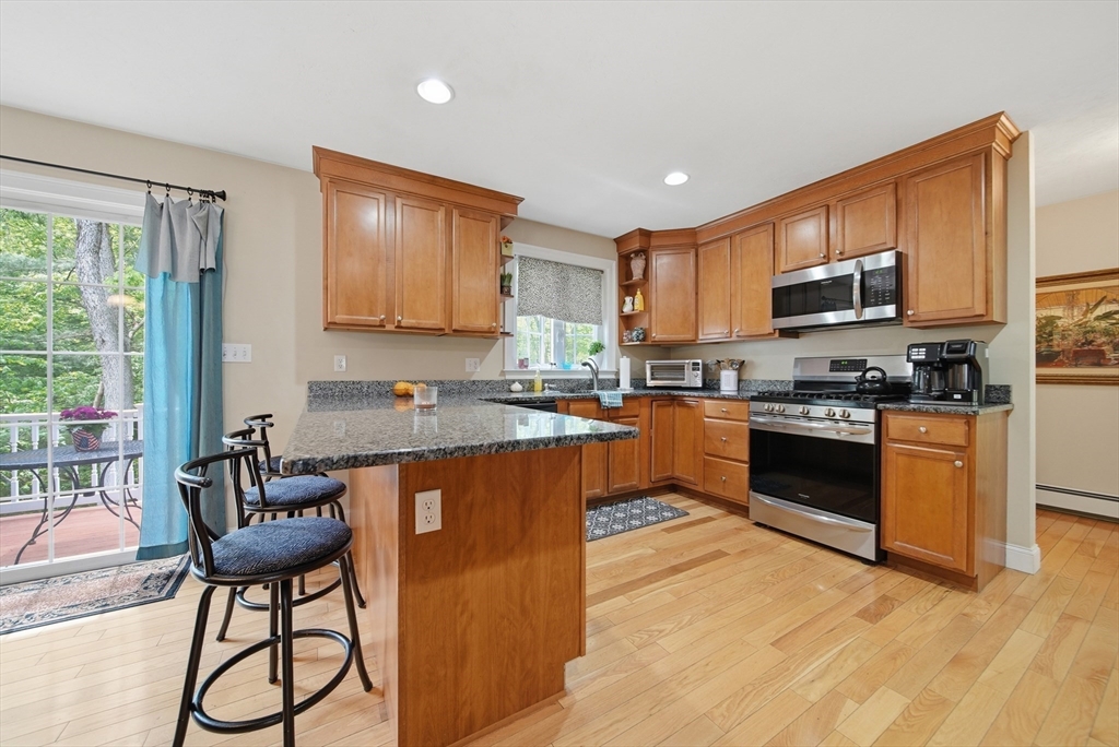 8 Pilgrim Street, Unit 9 North Reading, MA 01864 - Photo 10 of 42