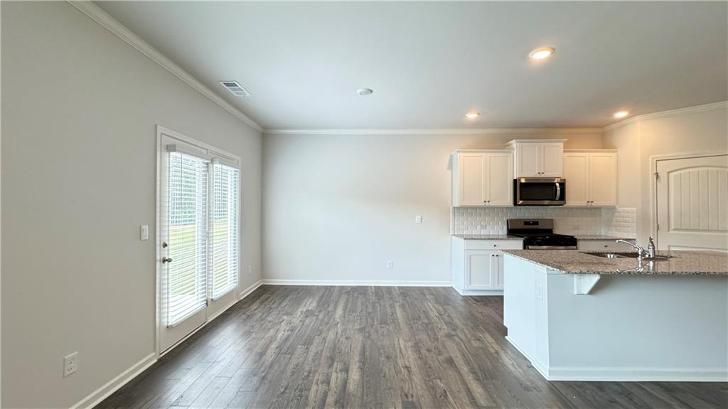 841 HighGrove Way Hiram, GA 30141 - Photo 13 of 45