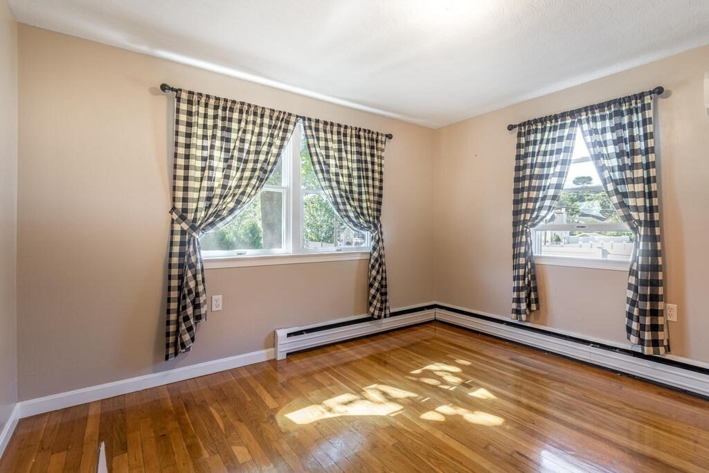 21 Community Road Billerica, MA 01821 - Photo 14 of 30