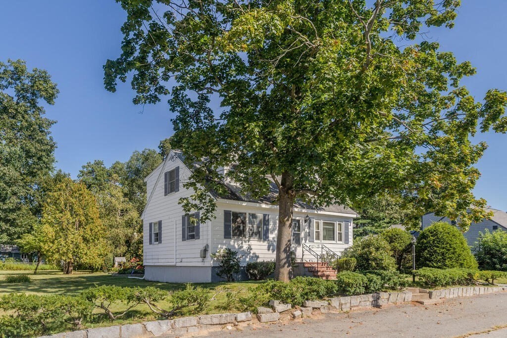 21 Community Road Billerica, MA 01821 - Photo 4 of 30
