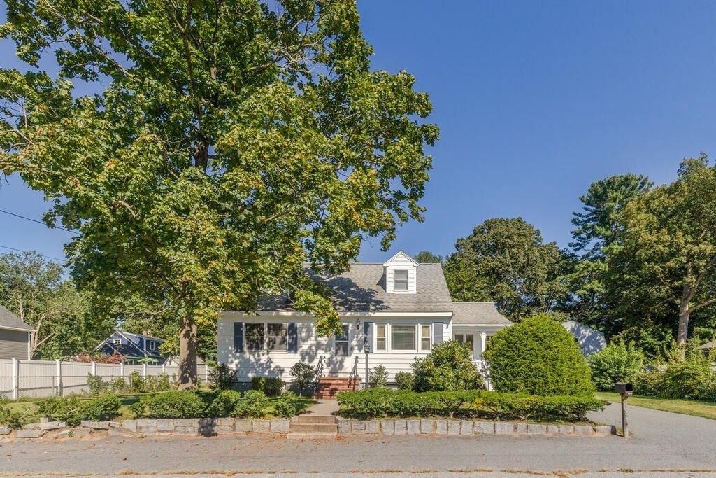 21 Community Road Billerica, MA 01821 - Photo 5 of 30