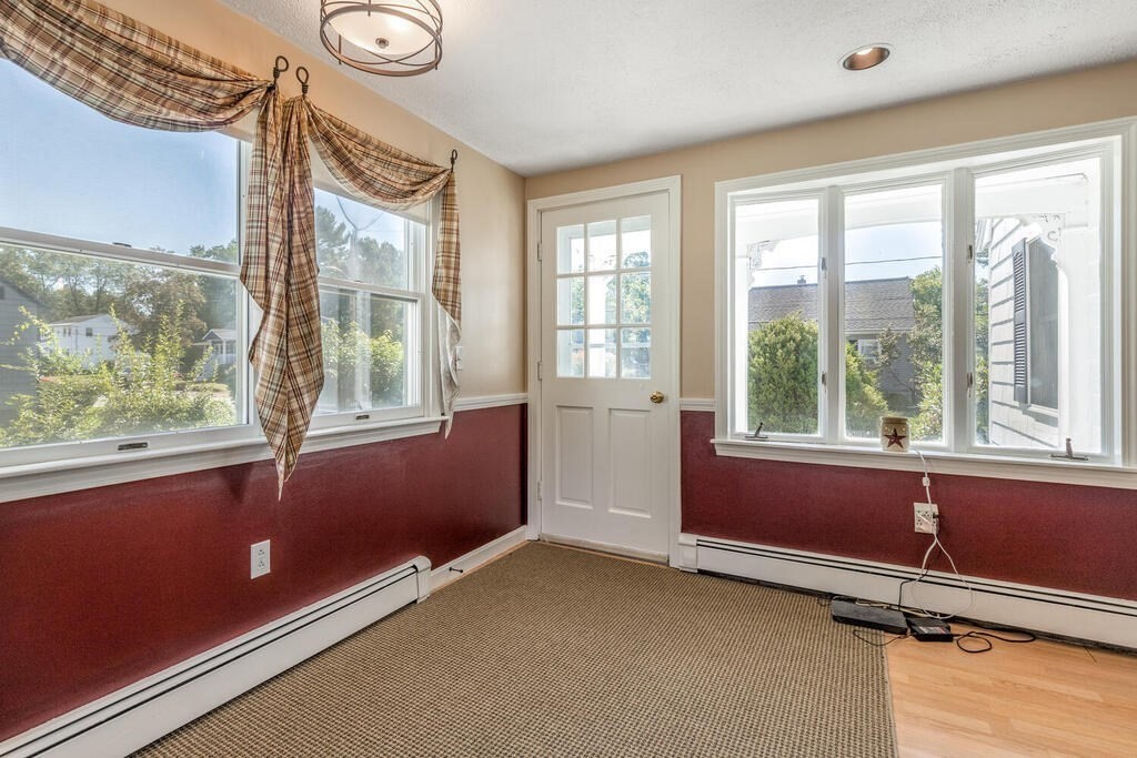 21 Community Road Billerica, MA 01821 - Photo 10 of 30