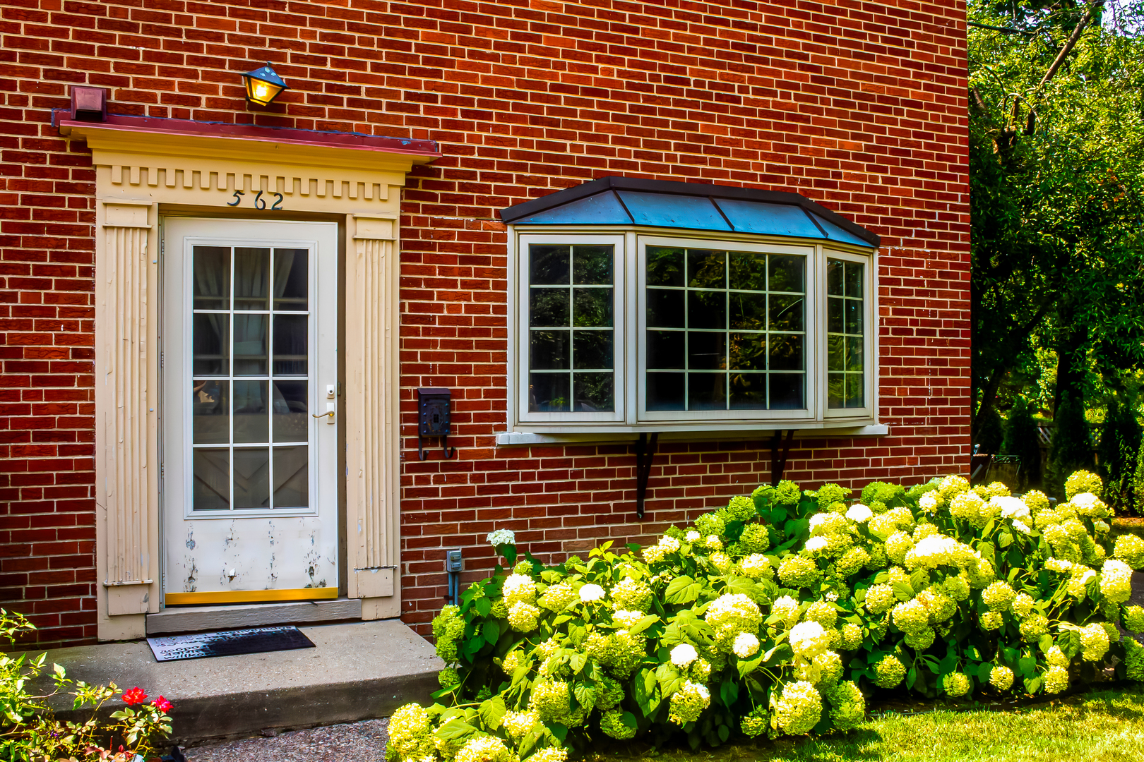 562 Green Bay Road Glencoe, IL 60022 - Photo 1 of 18 Gallery Image 1