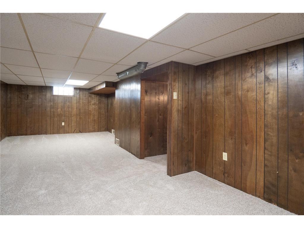 3708 Xenia Avenue North Crystal, MN 55422 - Photo 19 of 20