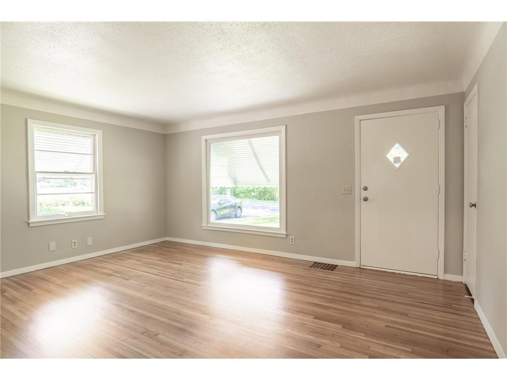 3708 Xenia Avenue North Crystal, MN 55422 - Photo 2 of 20