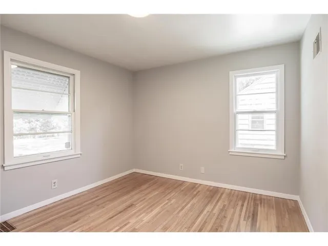 $2,400 | 3708 Xenia Avenue North, Crystal, MN 55422