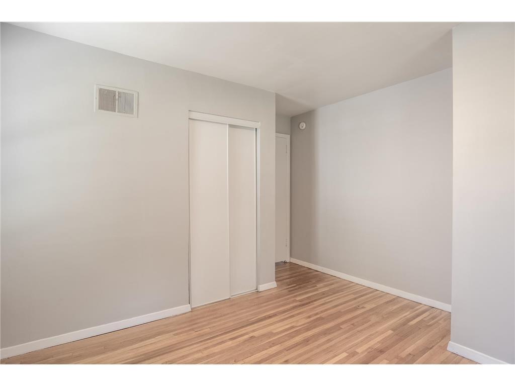 3708 Xenia Avenue North Crystal, MN 55422 - Photo 10 of 20