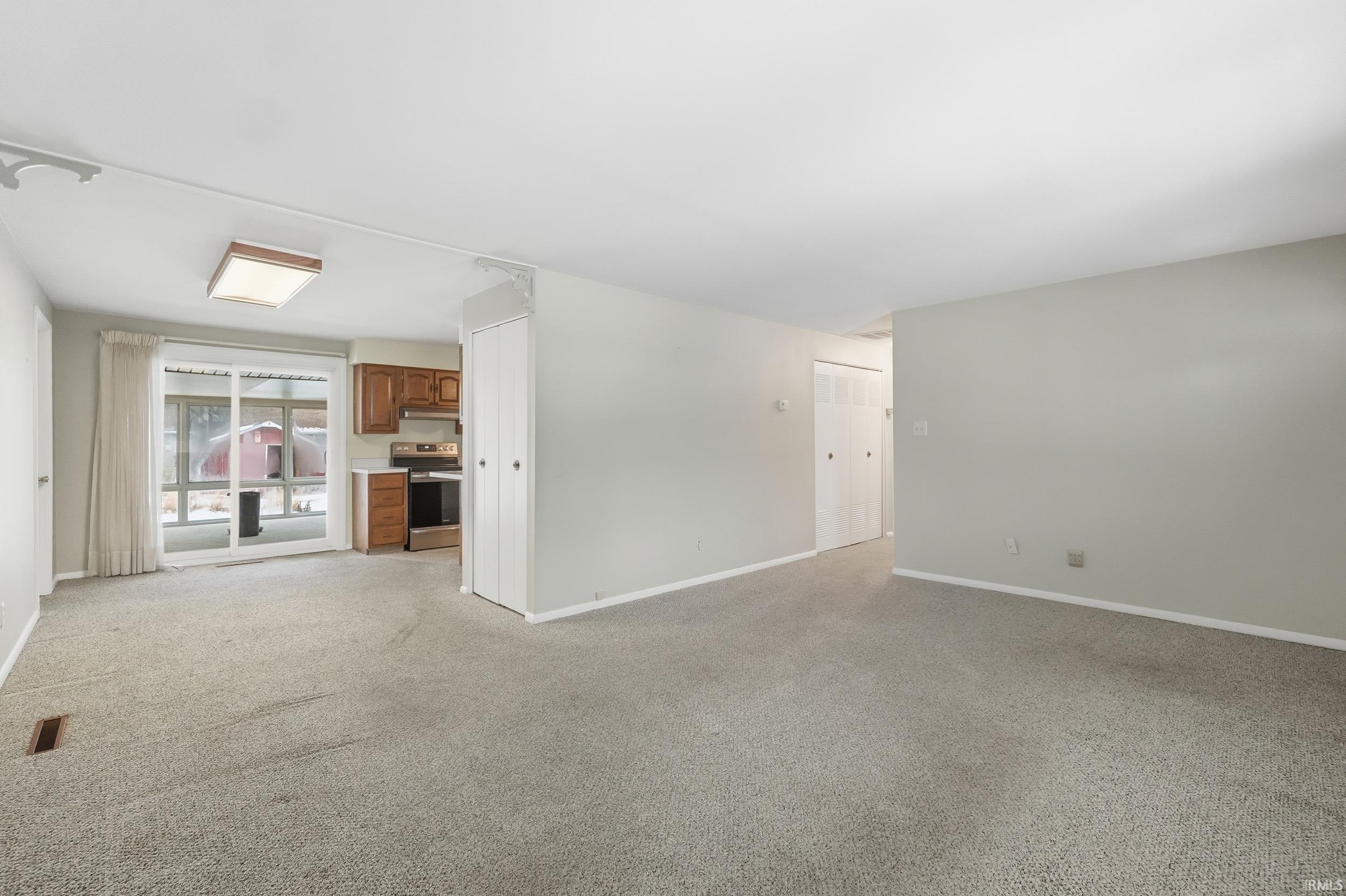 2714 Barnhart Avenue Fort Wayne, IN 46805 - Photo 12 of 36