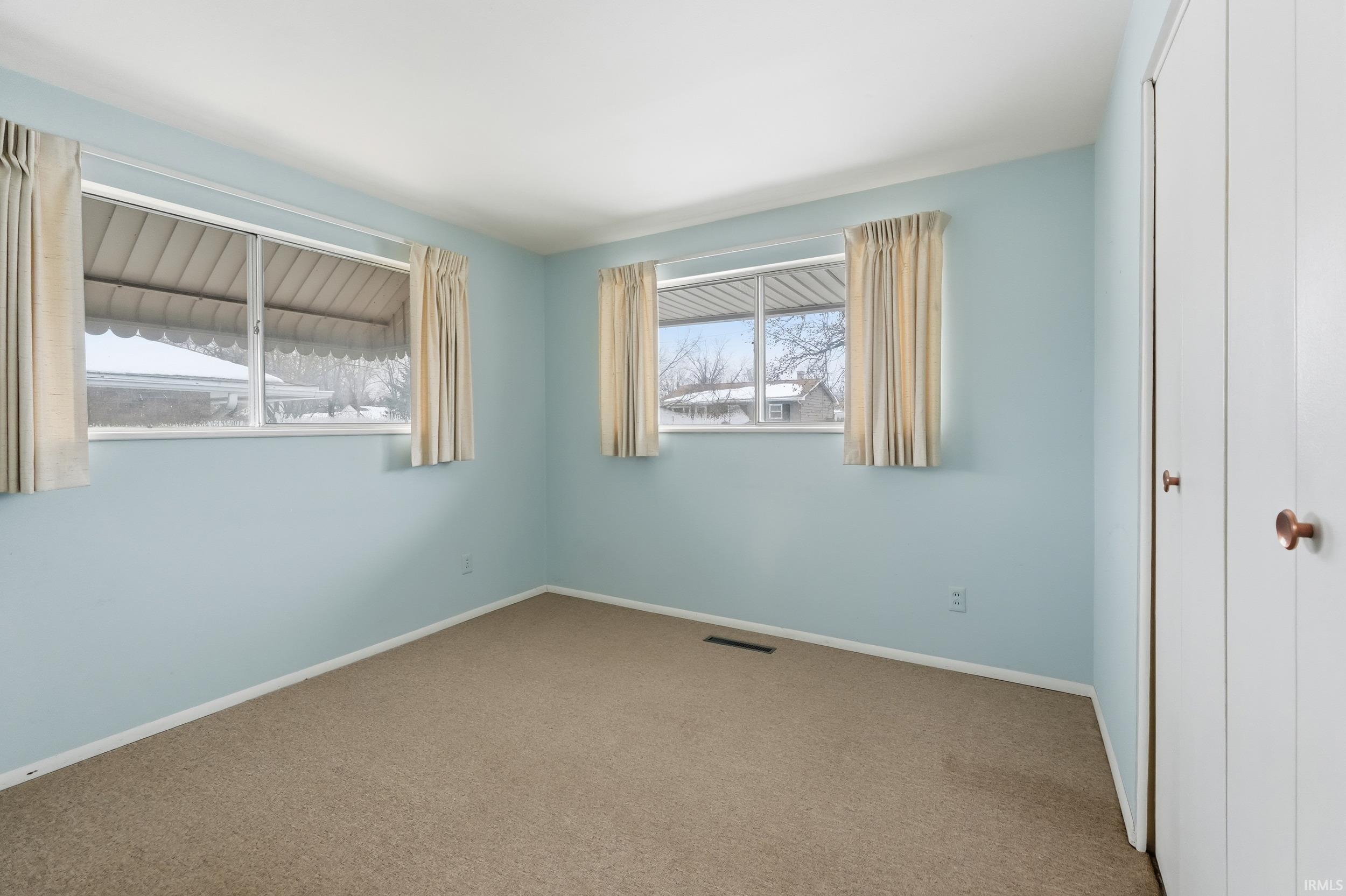 2714 Barnhart Avenue Fort Wayne, IN 46805 - Photo 29 of 36