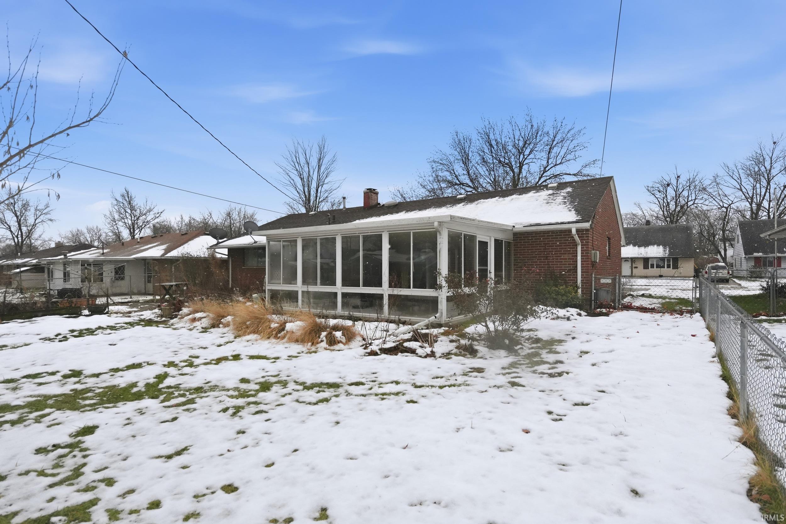 2714 Barnhart Avenue Fort Wayne, IN 46805 - Photo 7 of 36