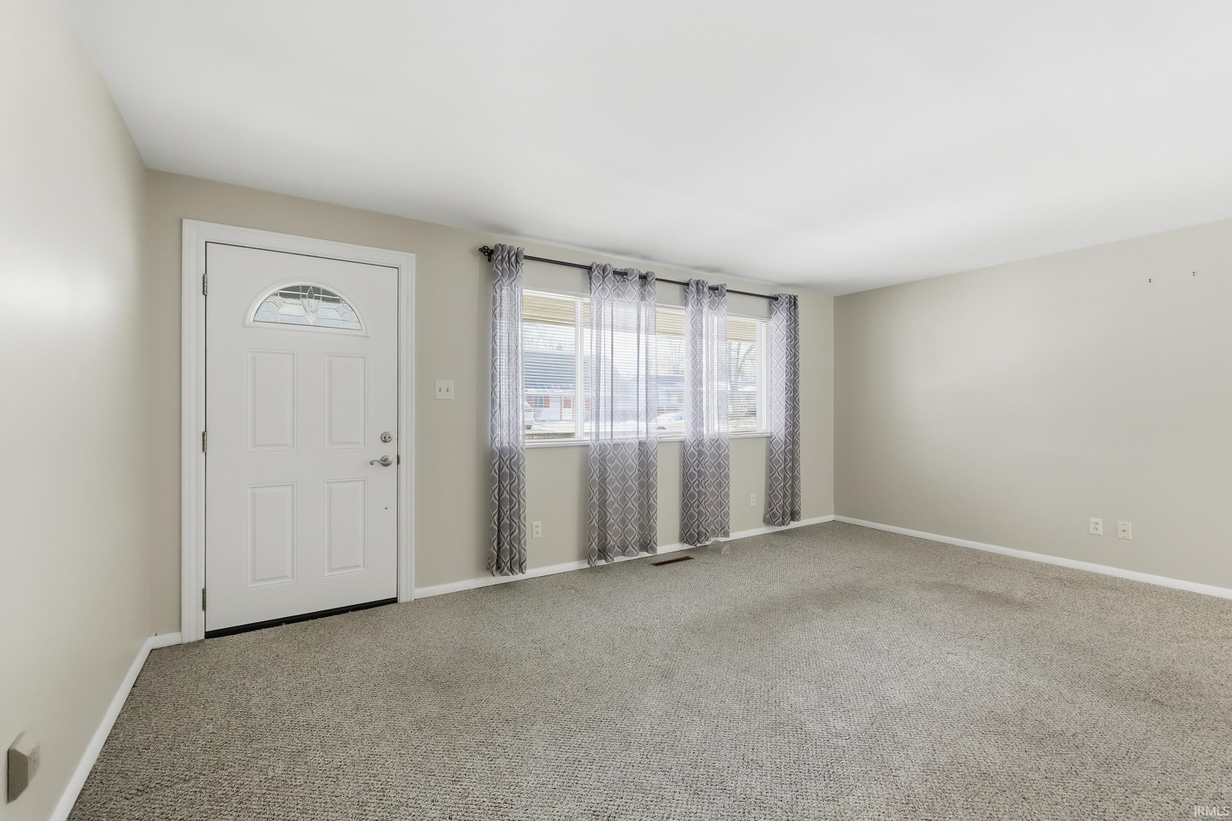 2714 Barnhart Avenue Fort Wayne, IN 46805 - Photo 9 of 36