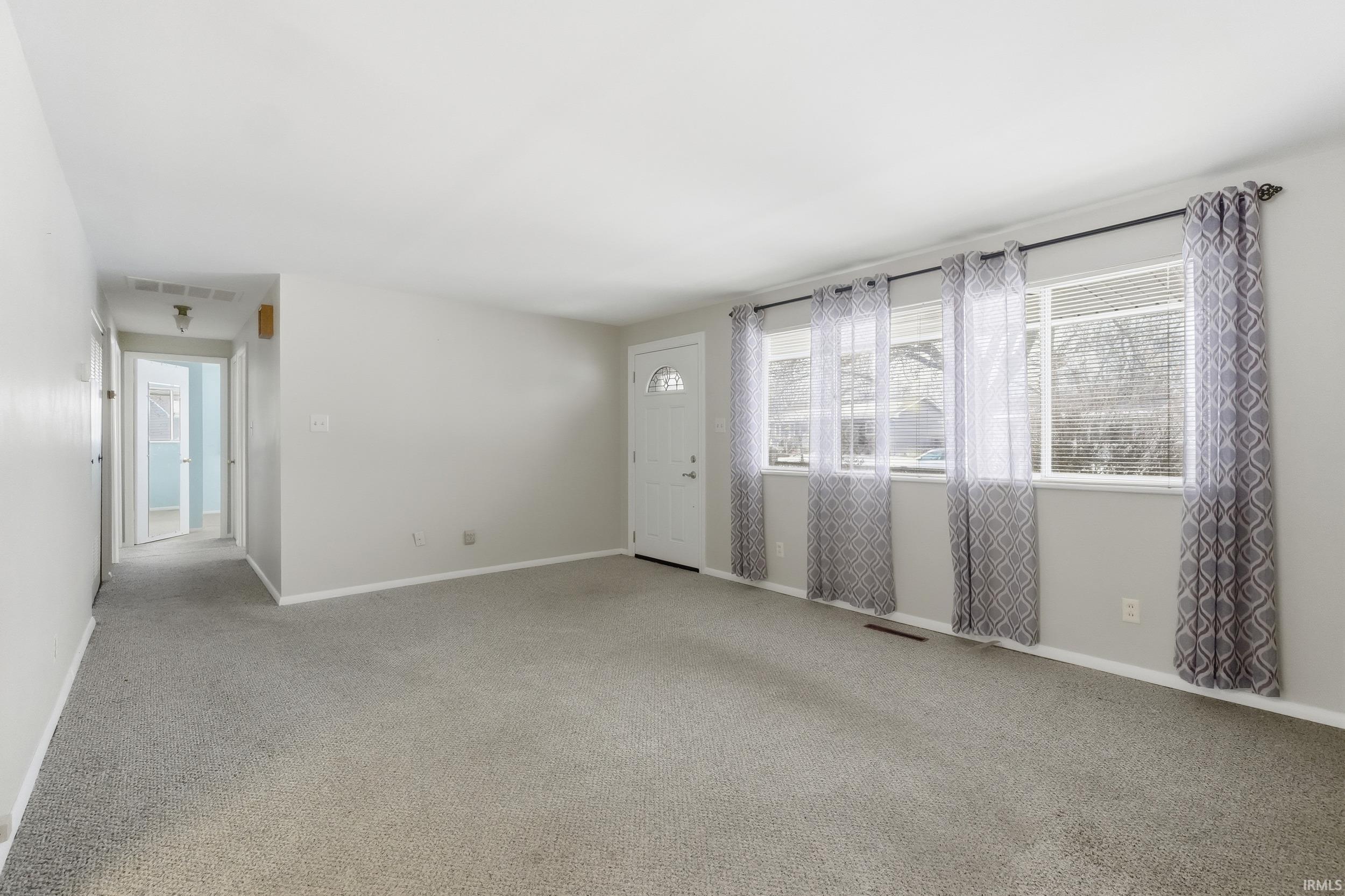 2714 Barnhart Avenue Fort Wayne, IN 46805 - Photo 10 of 36