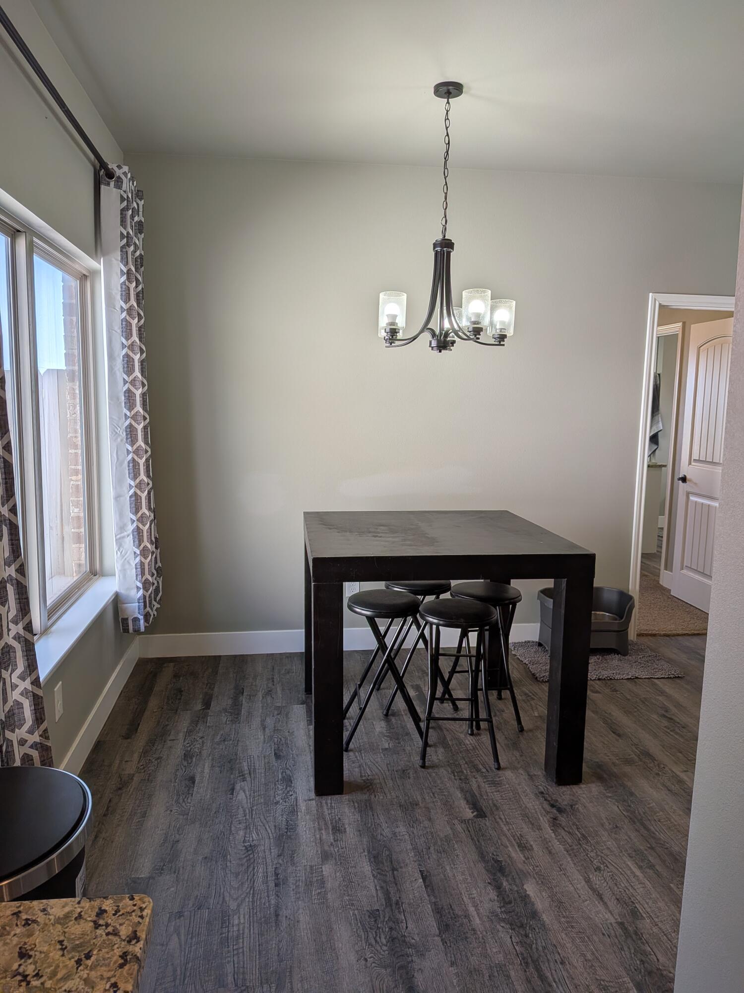 6913 18th Street Lubbock, TX 79416 - Photo 12 of 38 Dining room